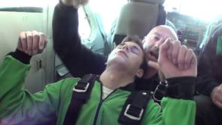 test's Tandem skydive!