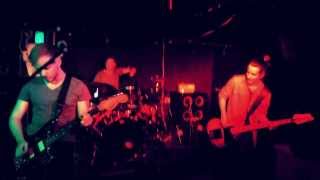 Traktør - Dead Raccoon / Live