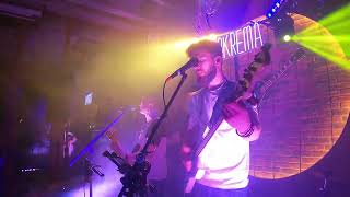 Αφρόκρεμα the Band - Gucci Φόρεμα (Live)