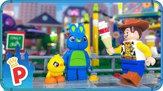 ♥ LEGO Woody Stuck on TERRORANTULUS Ride at the Carnival