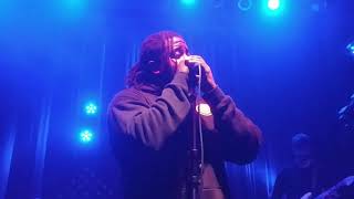 Xavier Omar - Speculate live