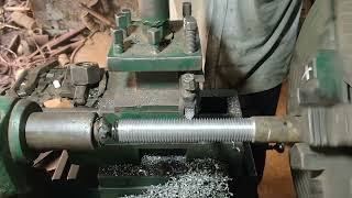 Left Hand Threading in slow motion// Perfect video for left hand thereding #mechanical #workshop