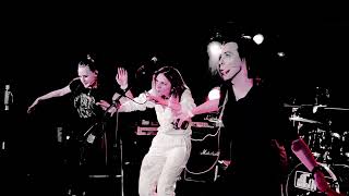 LENA TVK  - PEACOCK (LIVE VIDEO) || Лена, ты в космосе - Павлин (концертное исполнение в Москве)