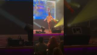 Es mejor así - Adrián Varela