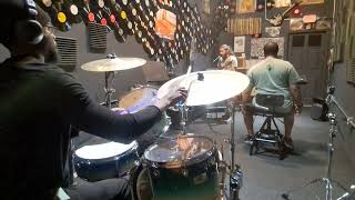@GalaxyBeatOfficial rehearsing Senorita Bonita live at Trackside Rehearsal Studios! 🥁🎸🎹🎤