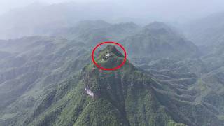 A hermit in Guizhou lived in seclusion on the top of a mountain to practice, isolated from the world