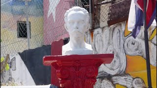 Bullfrog Films presents...Walking the Cuban Tightrope