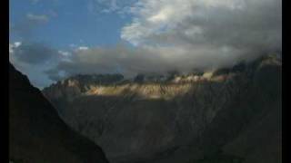 Studio Inn clip No. 5