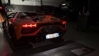 LAMBORGHINI AVENTADOR SVJ shooting massive flames after installing a complete race spec exhaust 
