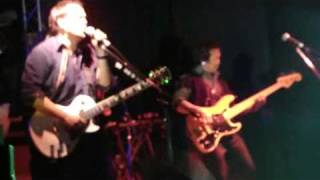 Sounders (LIVE) - Ib Zaug Ntxiv