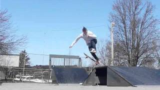 Weird Tre Flip Landing