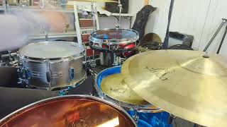 Reggae Jammin' on the mini kit   SD 480p