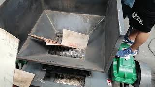 Waste wood pallet shredder Multifunctional double shaft shredder machine for wooden box, roots, br