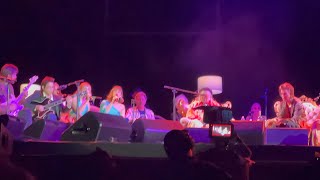 Gorgeous cover of Joni Mitchell’s Cactus Tree by Lucius​⁠ @Luciusyt