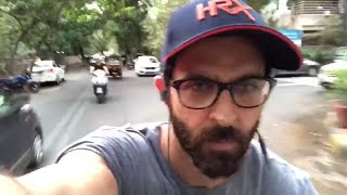 Watch How Hrithik Roshan responded to Rajyavardhan Singh Rathore's Fitness Challenge
