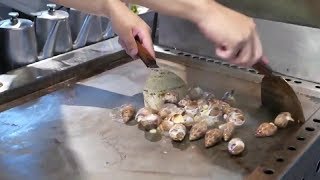 Taiwan street food, real shot on the streets of Taiwan,  delicious Beijing snack egg cake