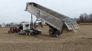 435 HP Detroit Freightliner with 25 Tons of Lime...Stuck!