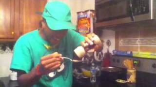 Duvaltie doin da cinnamon challenge