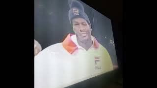 #boxing #mma  ( Holyfield vs BOWE II  )  studying Big fighter's with hand speed