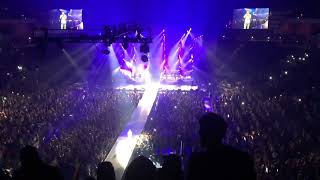 Thomas Rhett - Merry Me @ The KFC YUM Center in 2019
