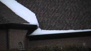 Ice buildup on roofs causing damage to Tennessee homes
