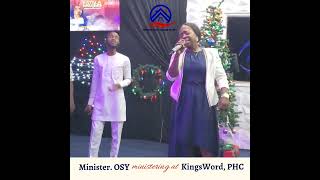 Minister OSY (of INNOVATION HOUSE MUSIC) . . ministering Live at KingsWord, Port Harcourt 🔥🔥