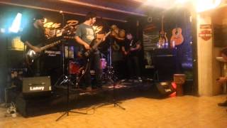 Almost Fake - Balance Harmonic your mother fin (live @ Dan Racing)