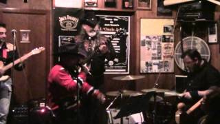 Everybody's Trying to Be My Baby / Hot Rock Bcn / 