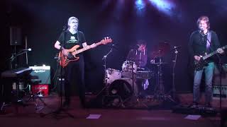 Untrue The Band ..::.. Live at the "Bar Maximus"