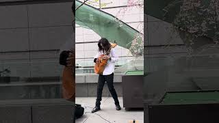 Daniel Coughlin さん　2025/3/28  東京国際フォーラム地上広場　Faded
