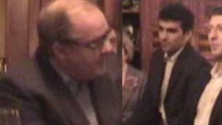 1413 Hans Black intro 2men 01