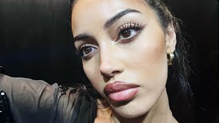 *EXTREME*: desired face (very detailed)