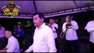 Junior Leon melendez tributo al sonero del mundo poco a poco.