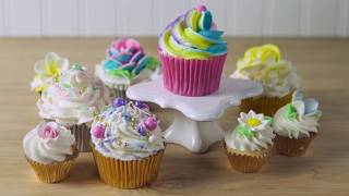 Three Ways to Use Tip 1M to Decorate Cupcakes | Global Sugar Art