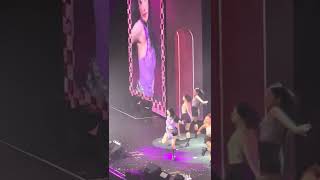 ITZY in LA (part 13 of 22) Chaeryeong Solo Stage Bloodline