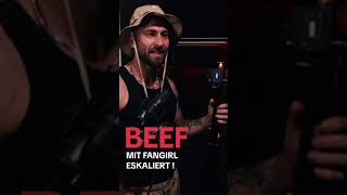MOIS BEEF MIT FANGIRL ESKALIERT