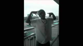 LilJulioFT.YoungChiller Bitch_UM_BOOMING