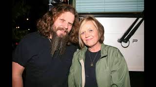 Happy Birthday to my amazing Rock N Roll Mom !