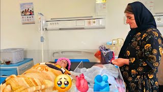 No One Dared… Until a Homeless Mother Helped Deliver a Baby