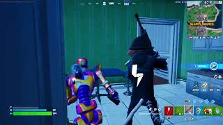 Fortnite game play