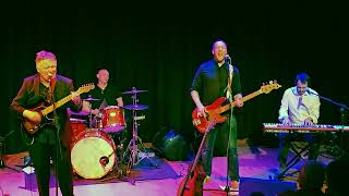 John Devlin and The Revolvers      ...Walking Out In Style