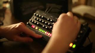 Teder - Oscillator (roland SE02)