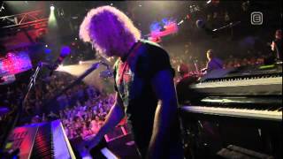 Bon Jovi radio saved my life tonight Live At Nokia Theatre New York City New York, USA 19 09 2005