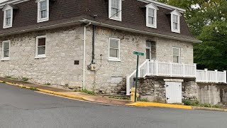201 E JOHN STREET, MARTINSBURG, WV Presented by Jamie Lopez.