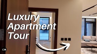 Come with me as I MOVE INTO my $2,000/month apartment (LUXURY APARTMENT TOUR)