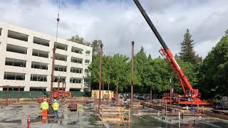 Placing steel columns