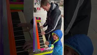 🎹🤪Toddler duets Mozart’s “Turkish March” on Street Piano