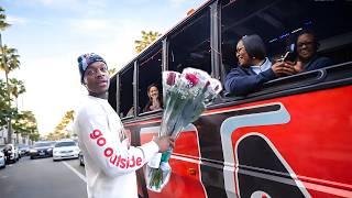 Tylil SURPRISES A Celebrity Tour Bus With Roses On Valentine’s Day! ❤️