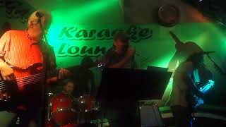 Flat Creek "Drinkin' Problem" at Mega-Bites in Crossville,TN on 11-3-17