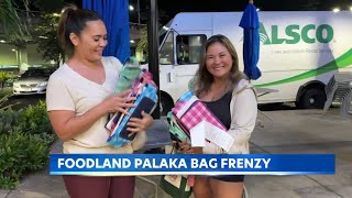 Foodland palaka bag frenzy draws crowds of customers to the grocery store chain